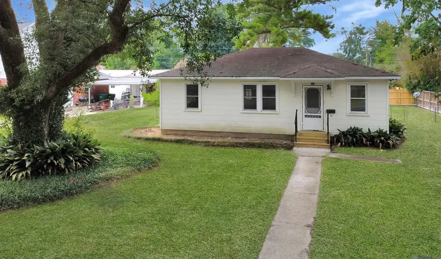 319 Pine St, Denham Springs, LA 70726 - #2