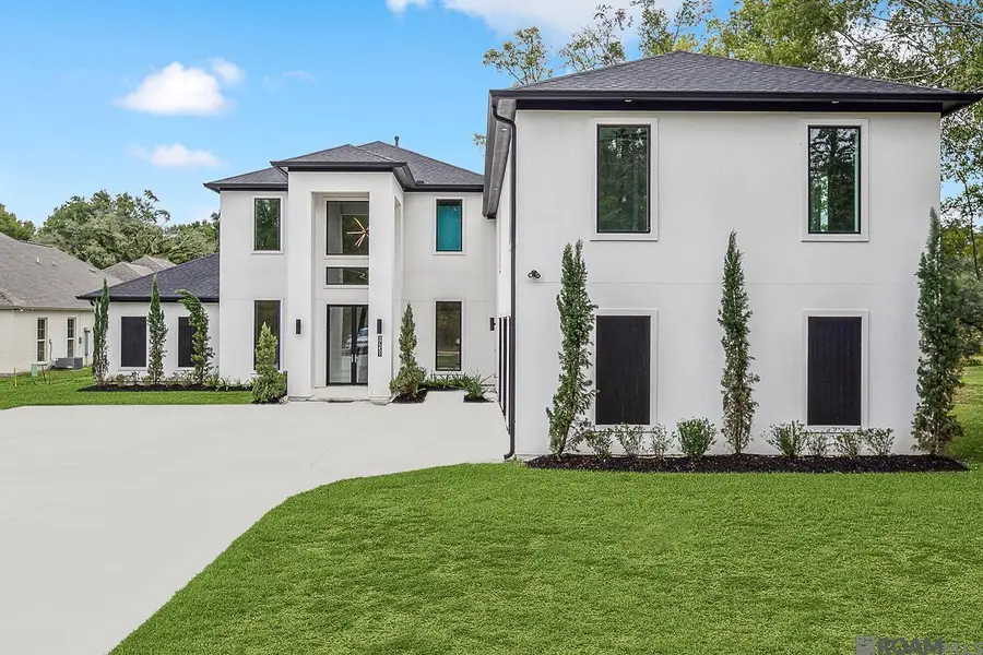37251 Swamp Rd, Prairieville, LA 70769 - #2