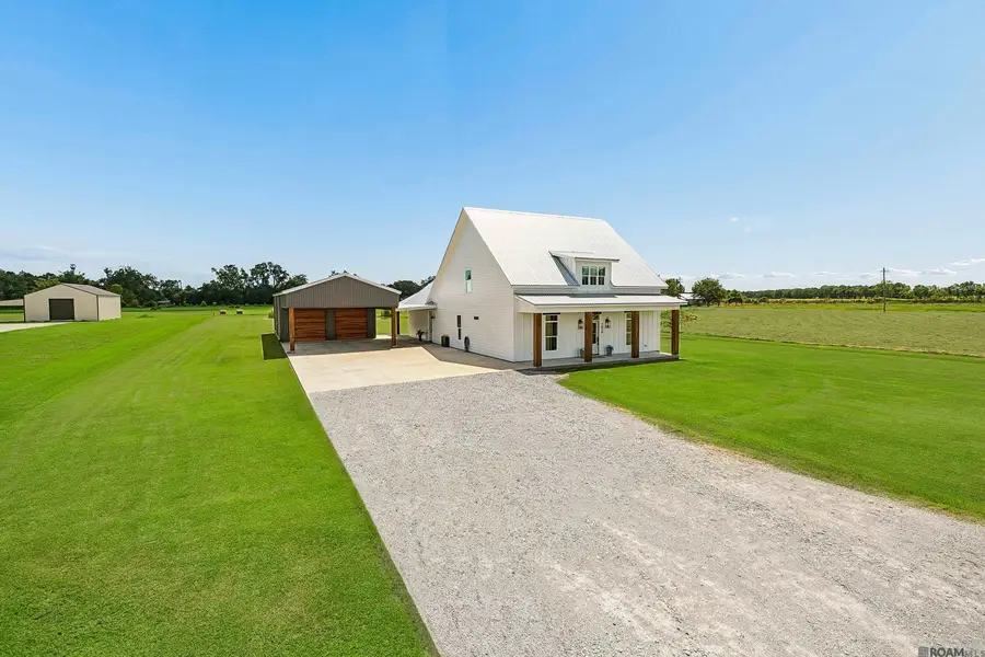 1020 Pete Latiolais Rd, Breaux Bridge, LA 70517 - #2