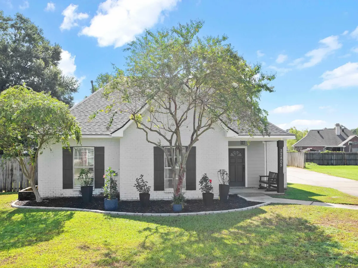 32805 Hemingway Ave, Denham Springs, LA 70706 - #1