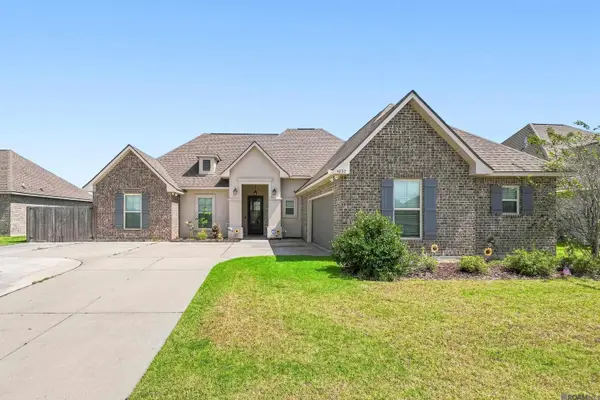 4832 Longwood Dr, Addis, LA 70710