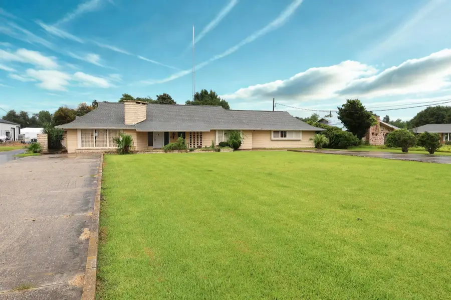 120 East 146th Street, Galliano, LA 70354 - #3