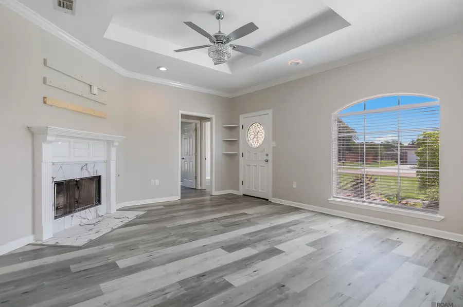 32810 Faulkner Dr, Denham Springs, LA 70706 - #3