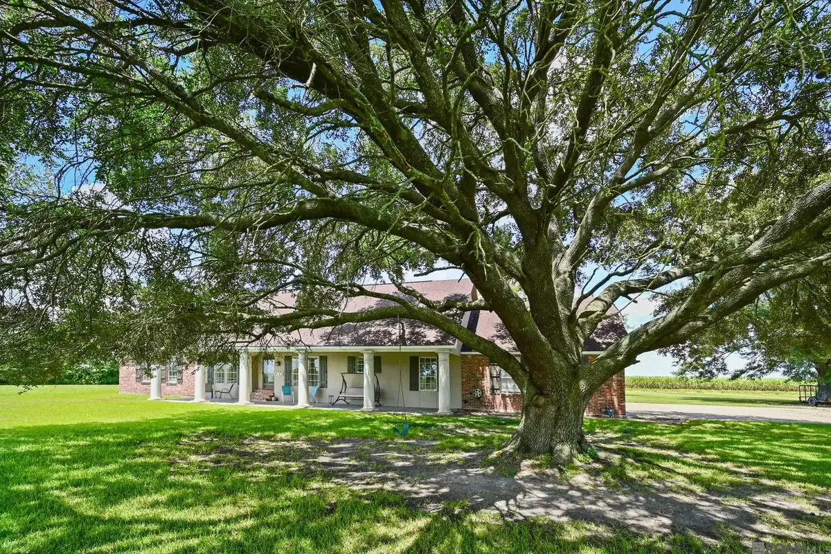 6806 Section Rd, Port Allen, LA 70767 - #1