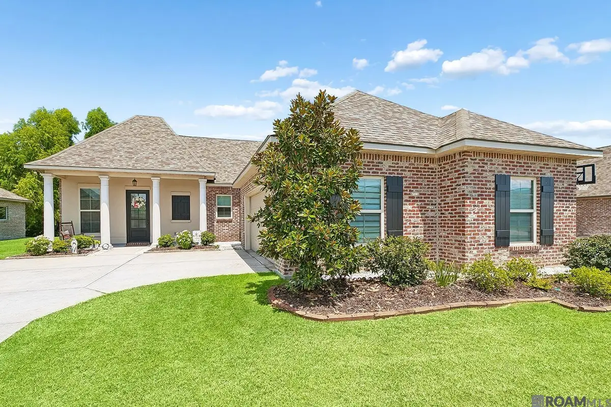 860 Lakehaven Dr, Gonzales, LA 70737 - #1