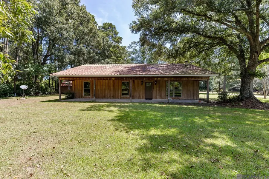 31716 Old River Rd, Denham Springs, LA 70726 - #2