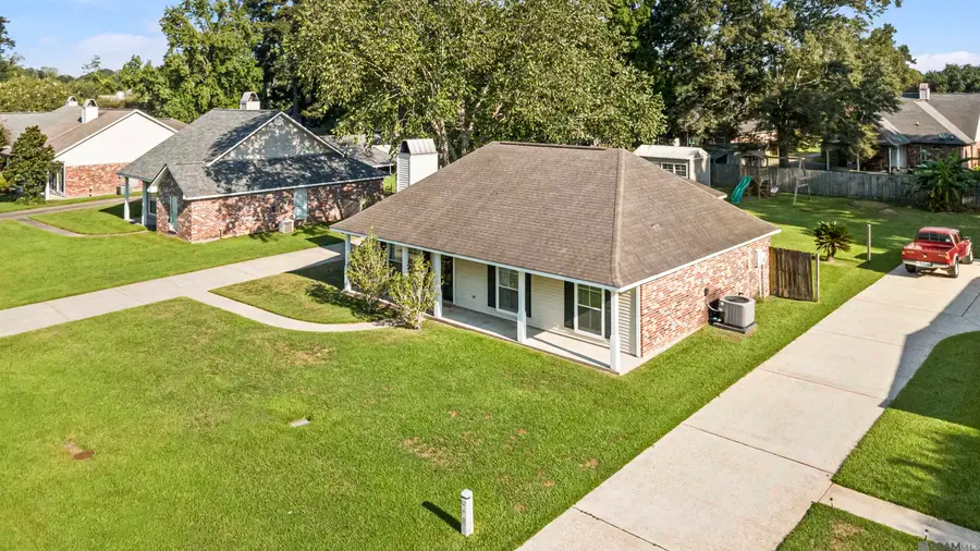 9143 Mason Dr, Denham Springs, LA 70726 - #3