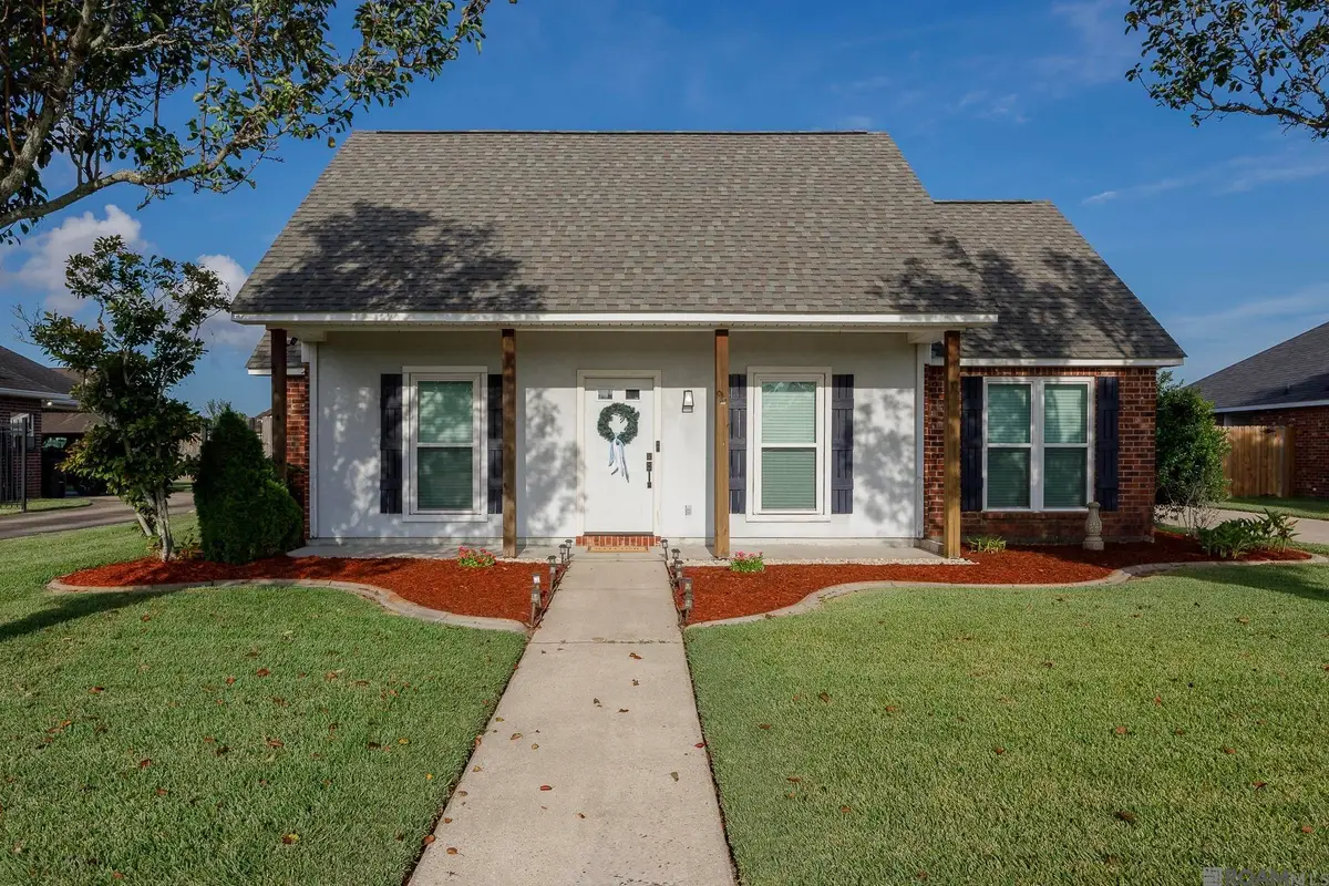225 S Oleana Dr, Gonzales, LA 70737 - #1