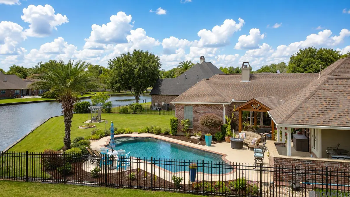 43097 Lighthouse Ln, Prairieville, LA 70769 - #1