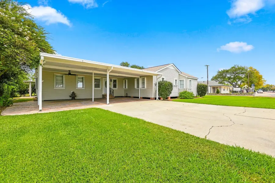 526 Foret St, Thibodaux, LA 70301 - #2