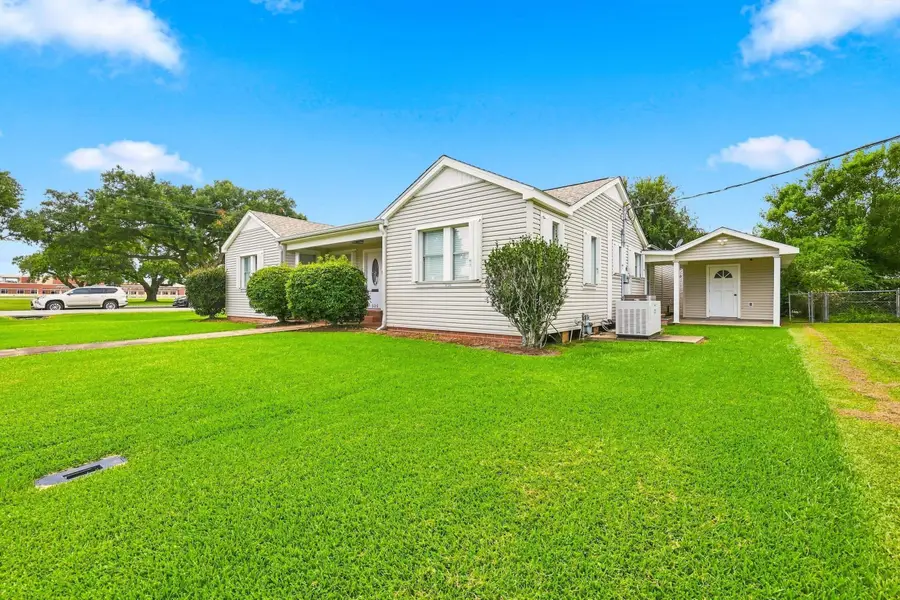 526 Foret St, Thibodaux, LA 70301 - #3