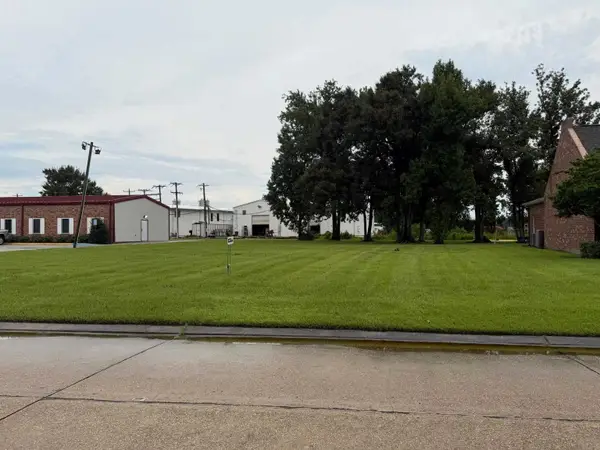 272 Corporate Drive, Houma, LA 70360