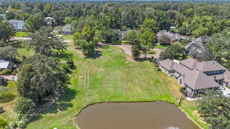 18704 St Andrews Ct W, Prairieville, LA 70769 - #2