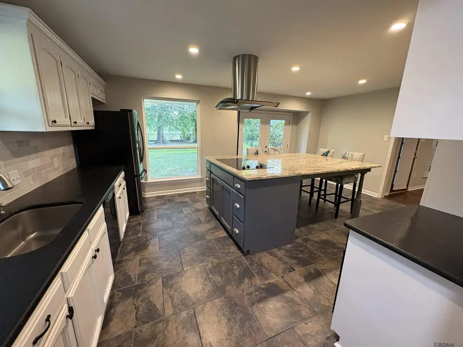 13571 Damon Dr, Baton Rouge, LA 70816 - #2