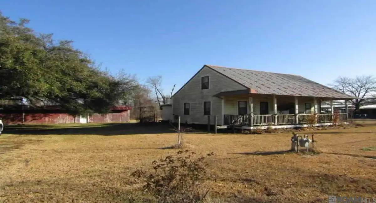37160 Miller Rd, Prairieville, LA 70769 - #1