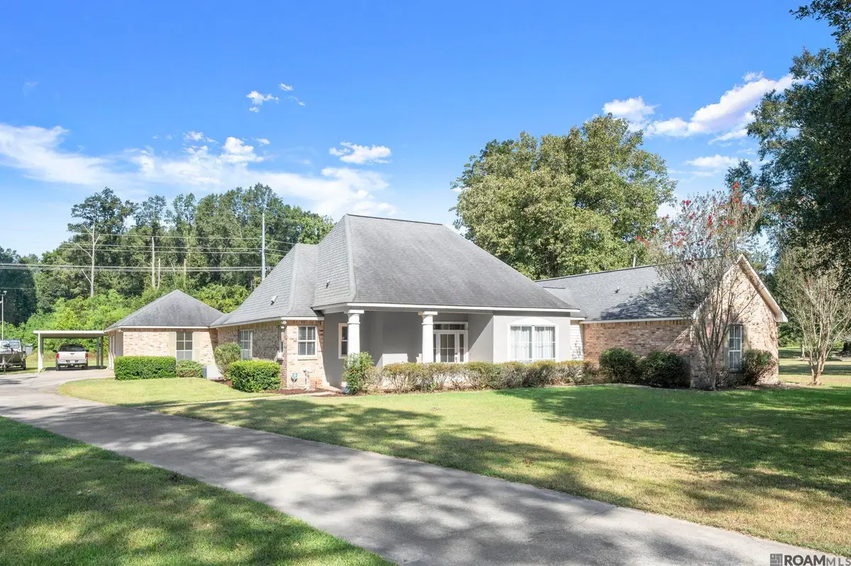 10241 Woodland View Dr, Greenwell Springs, LA 70739 - #1