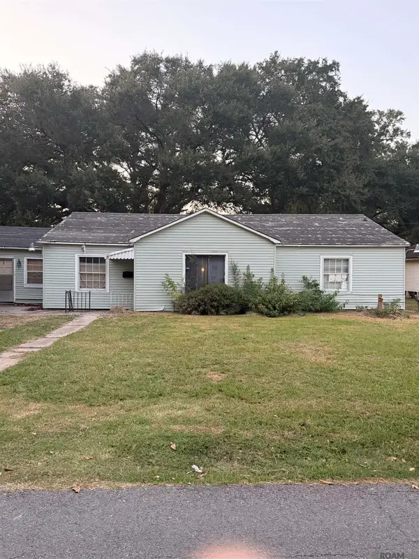 520 W 11th St, Crowley, LA 70526