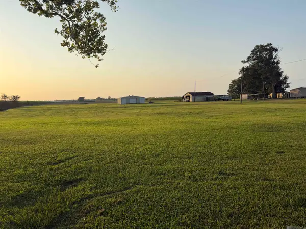 35960 Richland Rd, White Castle, LA 70788
