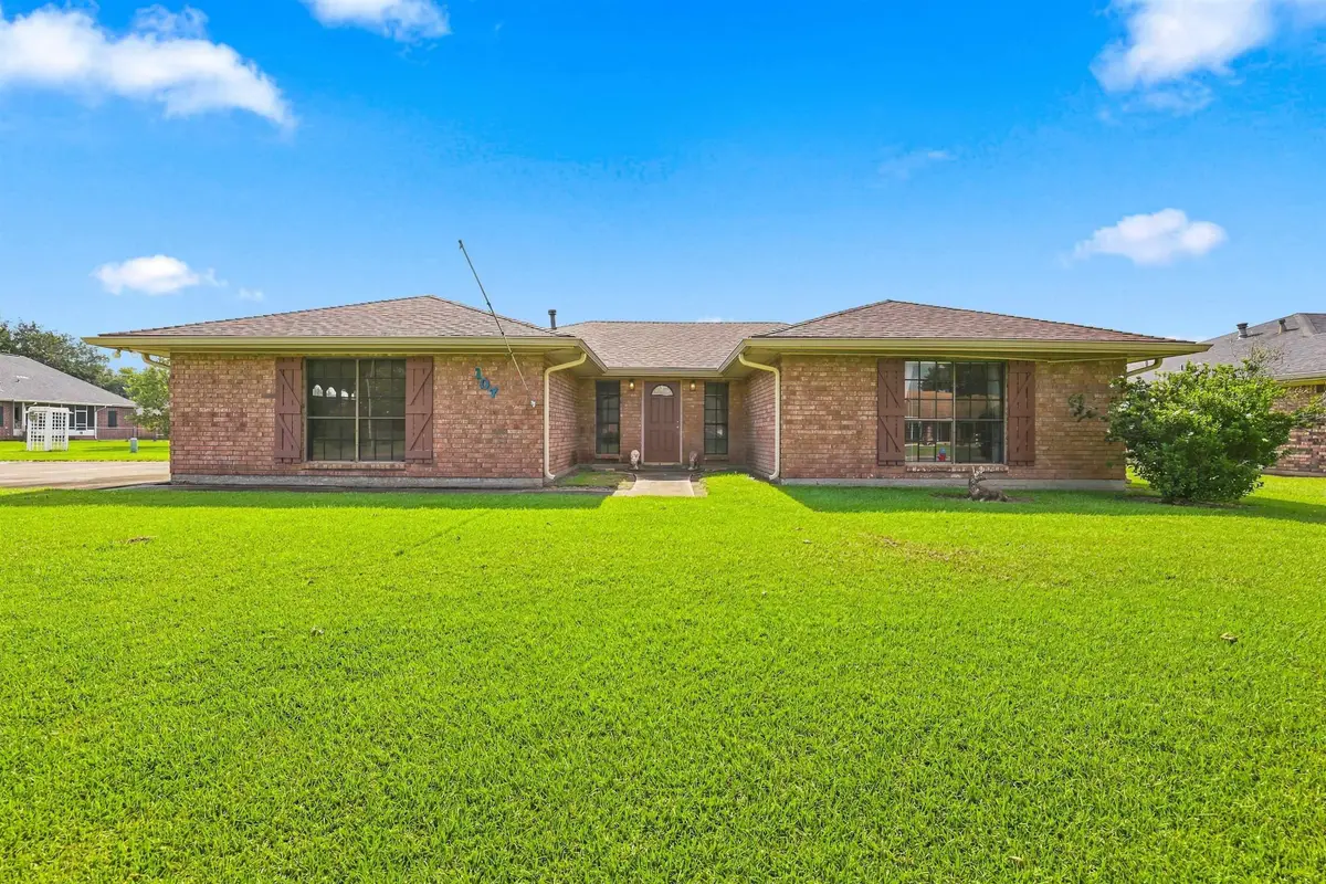 107 Corral Way Drive, Bourg, LA 70343 - #1
