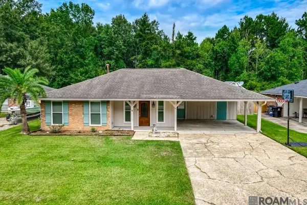15351 Country Rd, Greenwell Springs, LA 70739