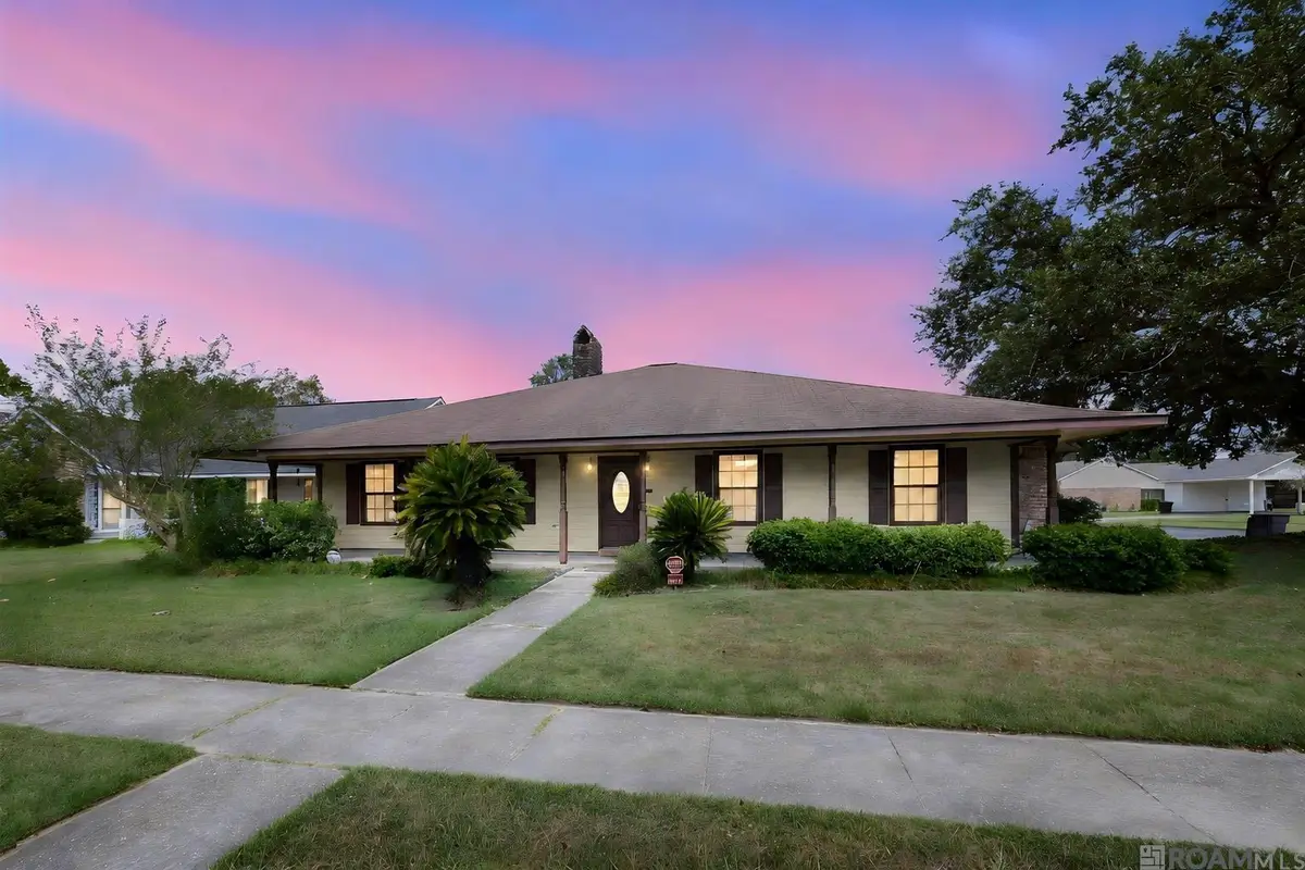 1647 Tallwood Dr, Baton Rouge, LA 70816 - #1