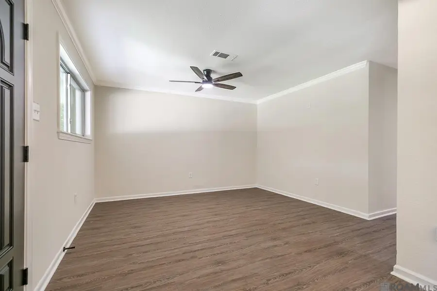 9500 Dabney Dr, Denham Springs, LA 70726 - #3
