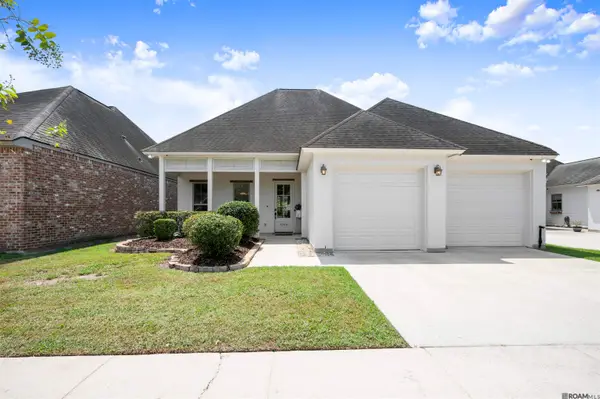 8344 Valencia Ct, Baton Rouge, LA 70820