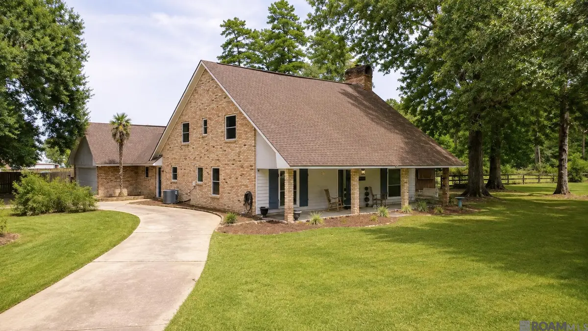 16227 Chevernt Ave, Greenwell Springs, LA 70739 - #1