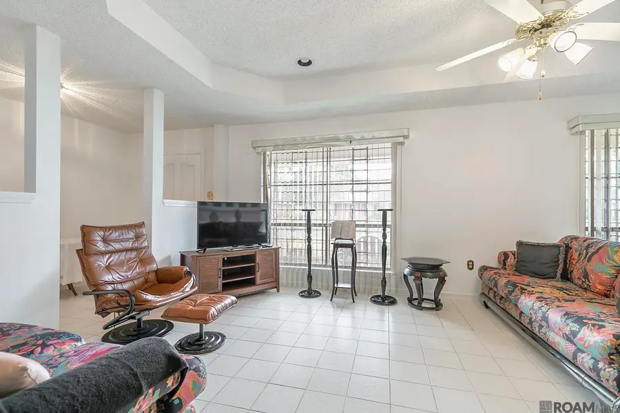 1150 Roundhill Dr, Baton Rouge, LA 70810 - #2