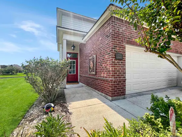 2111 Shadowbrook Dr, Baton Rouge, LA 70816