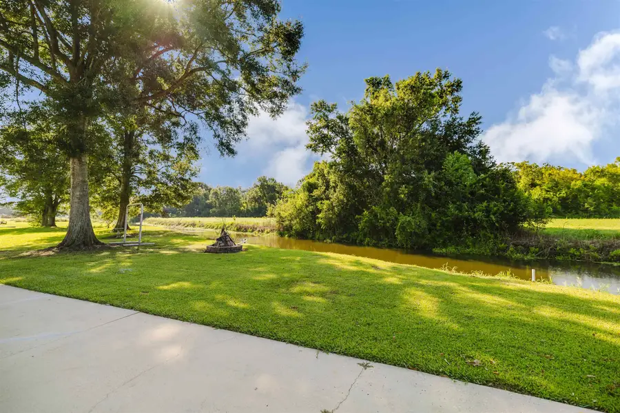 213 Bayou Gardens Drive, Houma, LA 70364 - #3