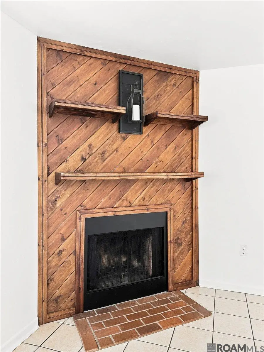 2051 S Brightside View Dr #E, Baton Rouge, LA 70820 - #3