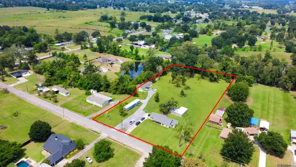42066 Devall Rd, Prairieville, LA 70769
