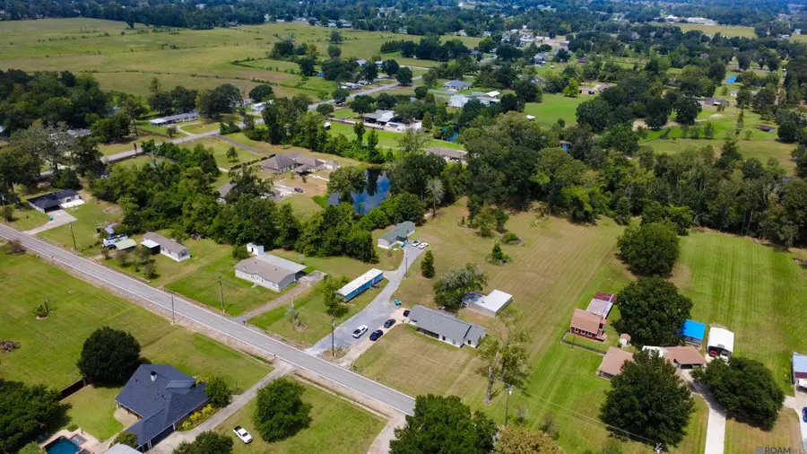 42066 Devall Rd, Prairieville, LA 70769 - #2