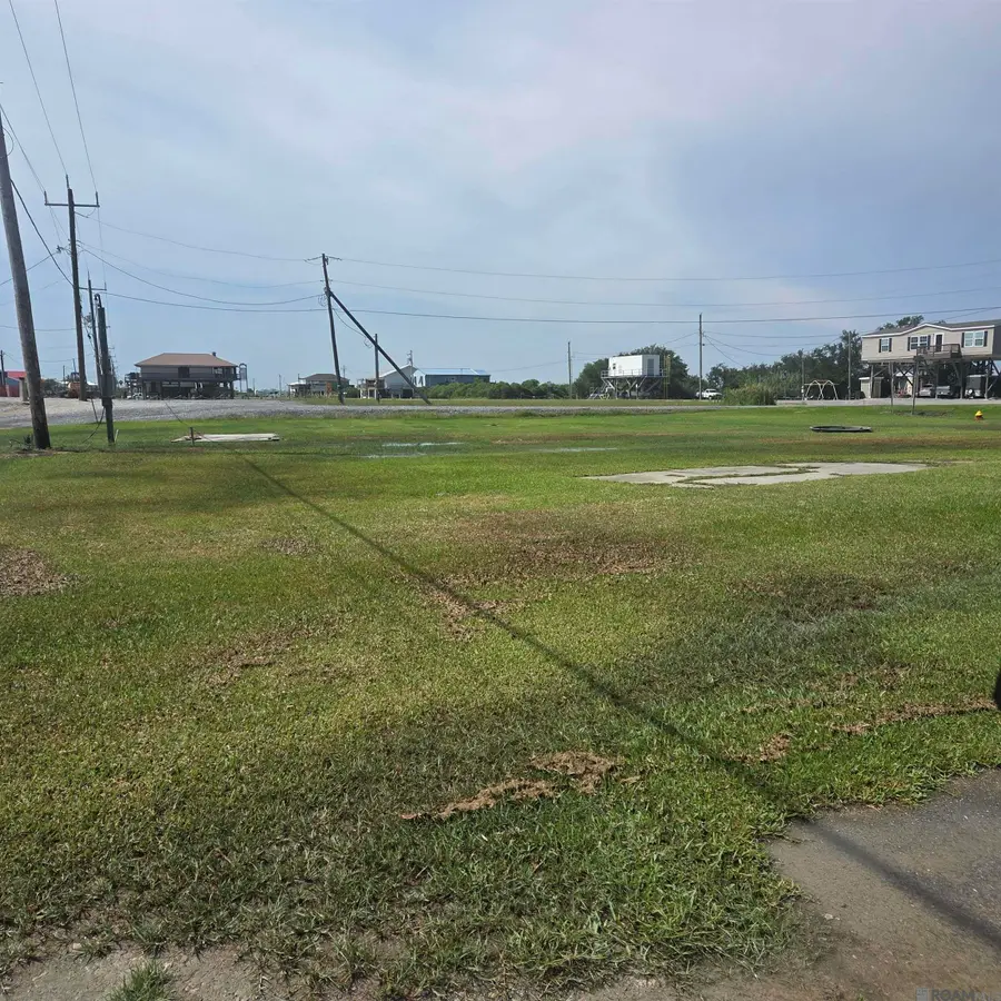 7240 Shoreline Dr, Chauvin, LA 70344 - #2