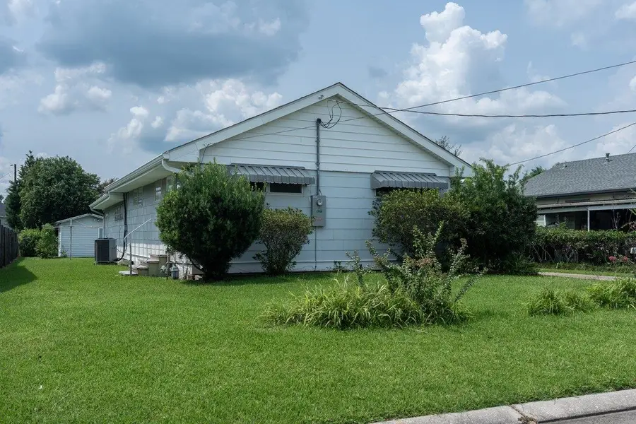 1604 Division Avenue, Houma, LA 70360 - #2