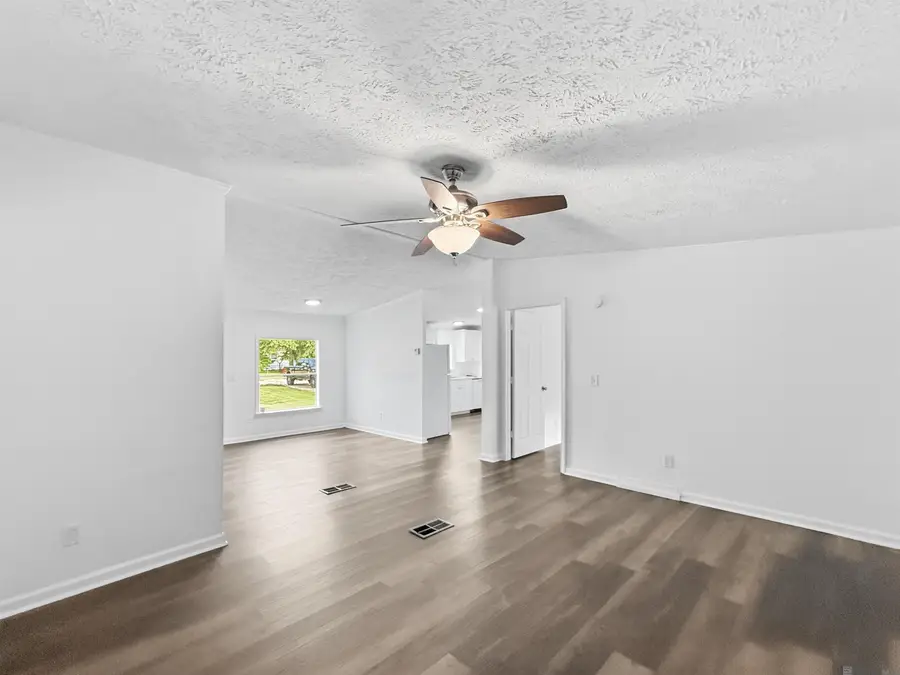 38089 Falcon Wood Dr, Denham Springs, LA 70706 - #2