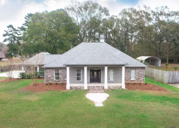 13208 Bridlewood Dr, Greenwell Springs, LA 70739
