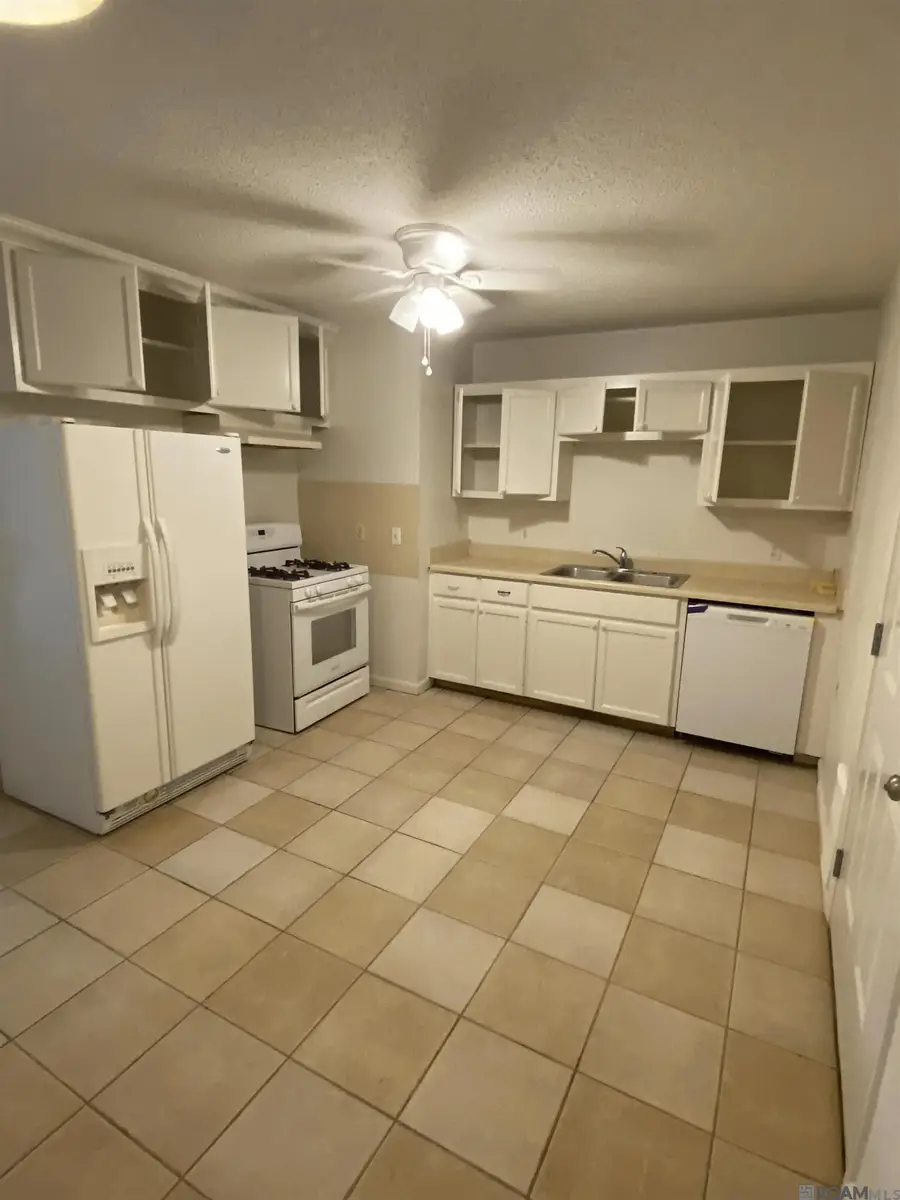 7426 Meadow Park Ave, Baton Rouge, LA 70810 - #2