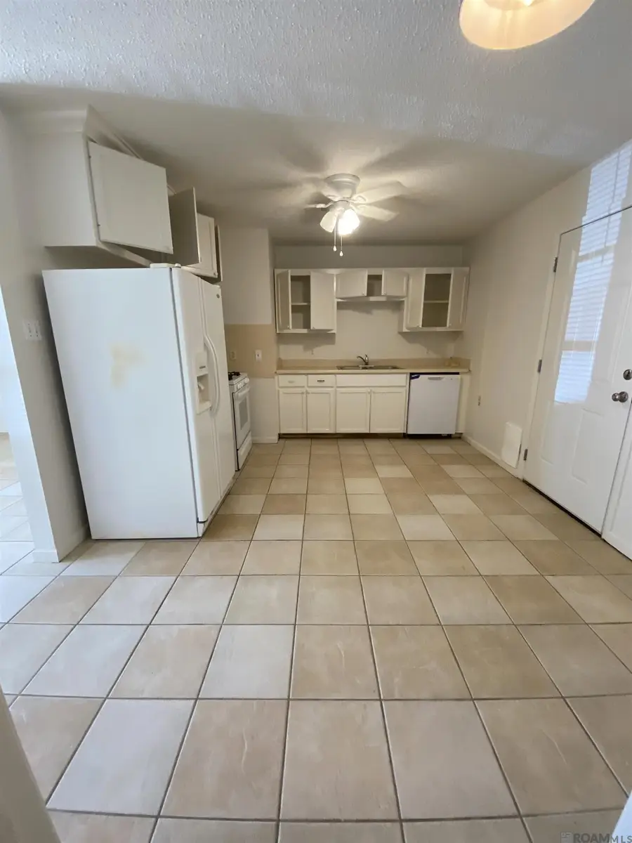 7426 Meadow Park Ave, Baton Rouge, LA 70810 - #3