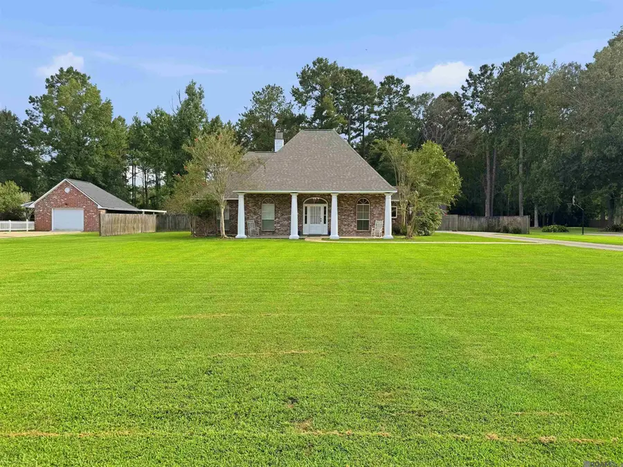 9900 Meadow Ln, Denham Springs, LA 70706 - #2
