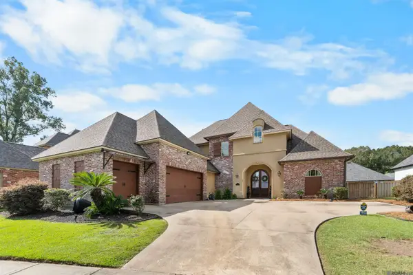 1902 Royal Troon Ct, Zachary, LA 70791