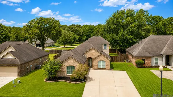 6707 Royal Oaks Ct, Zachary, LA 70791