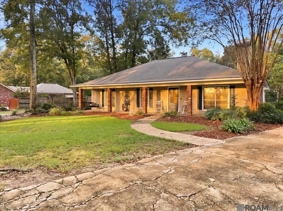 7511 Bear Cave Dr, Denham Springs, LA 70706 - #1