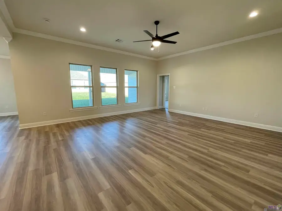 1521 Cavalry Ave, Zachary, LA 70791 - #3