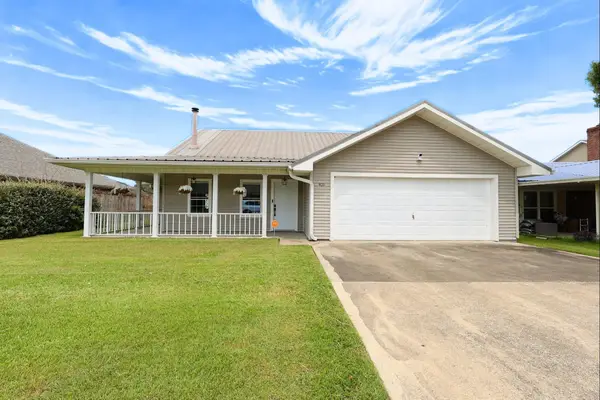 409 Tanglewood Dr, Houma, LA 70364