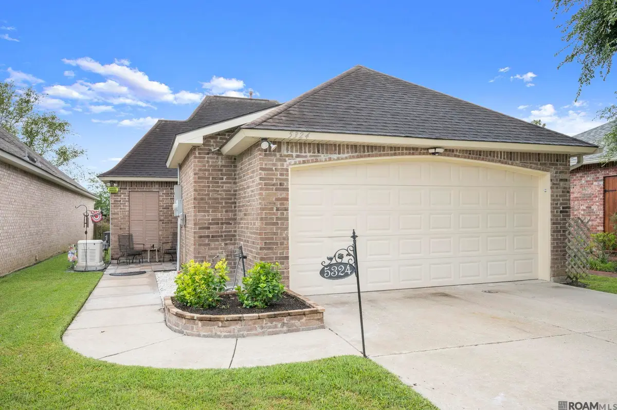5324 Courtyard Dr, Gonzales, LA 70737 - #1