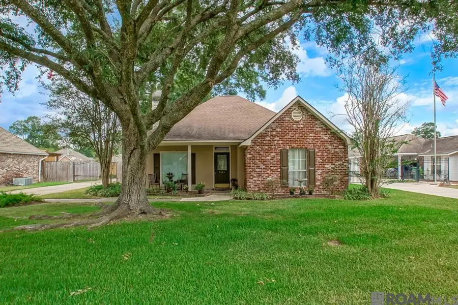 9141 Gary Dr, Denham Springs, LA 70726 - #2