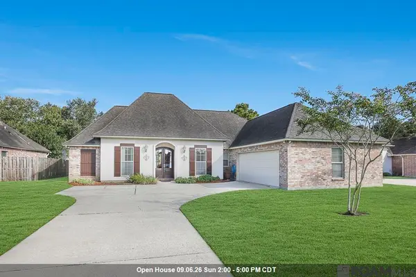 39348 Seaside Ln, Prairieville, LA 70769