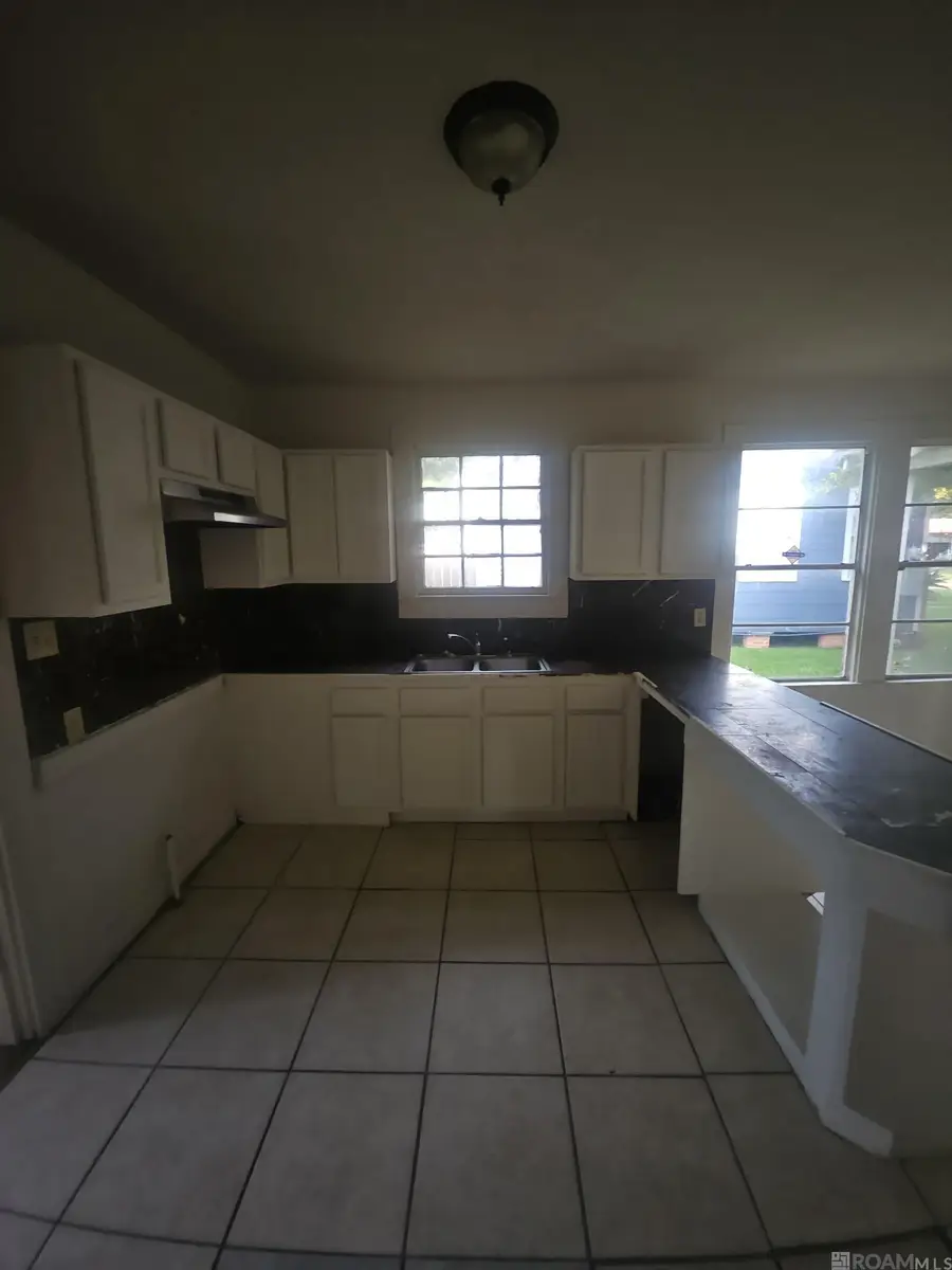 5976 Victory Dr, Baton Rouge, LA 70805 - #2